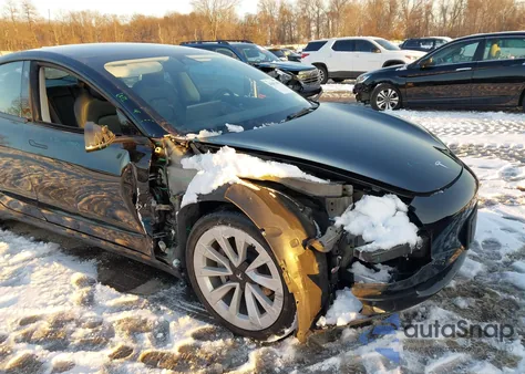 2023 Tesla Model 3 Rear-Wheel Drive from USA, damaged, VIN 5YJ3E1EAXPF451177